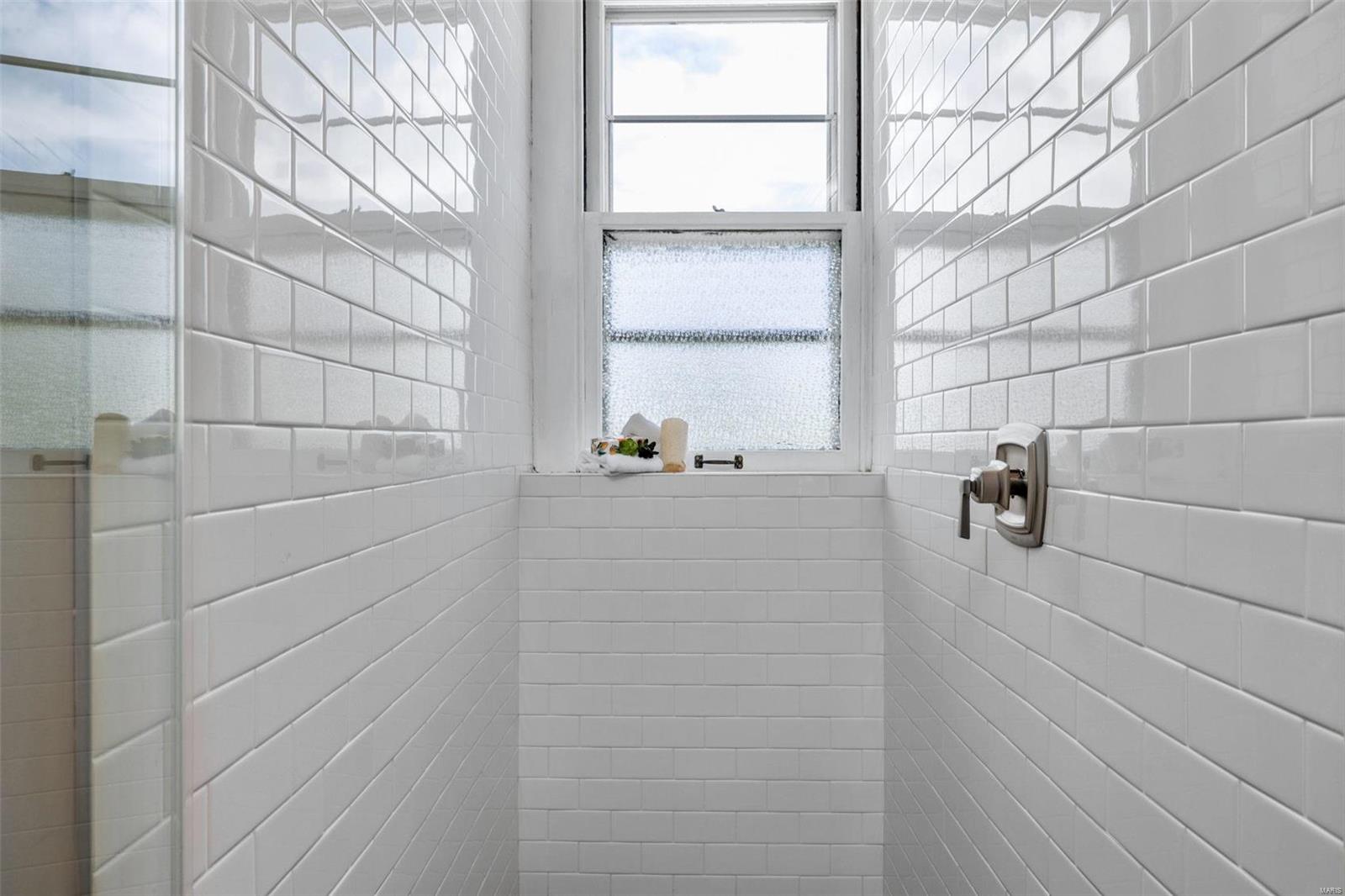 Shaw's Flora Boulevard Sub - Residential