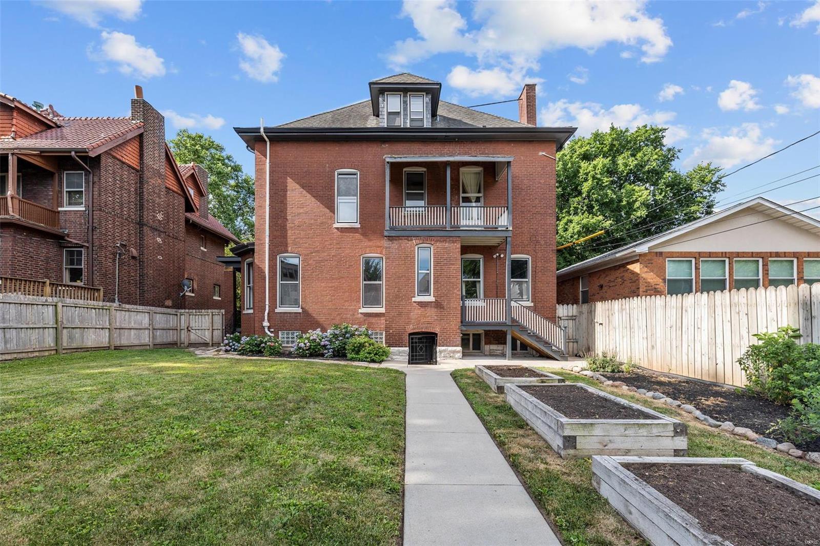 Shaw's Flora Boulevard Sub - Residential