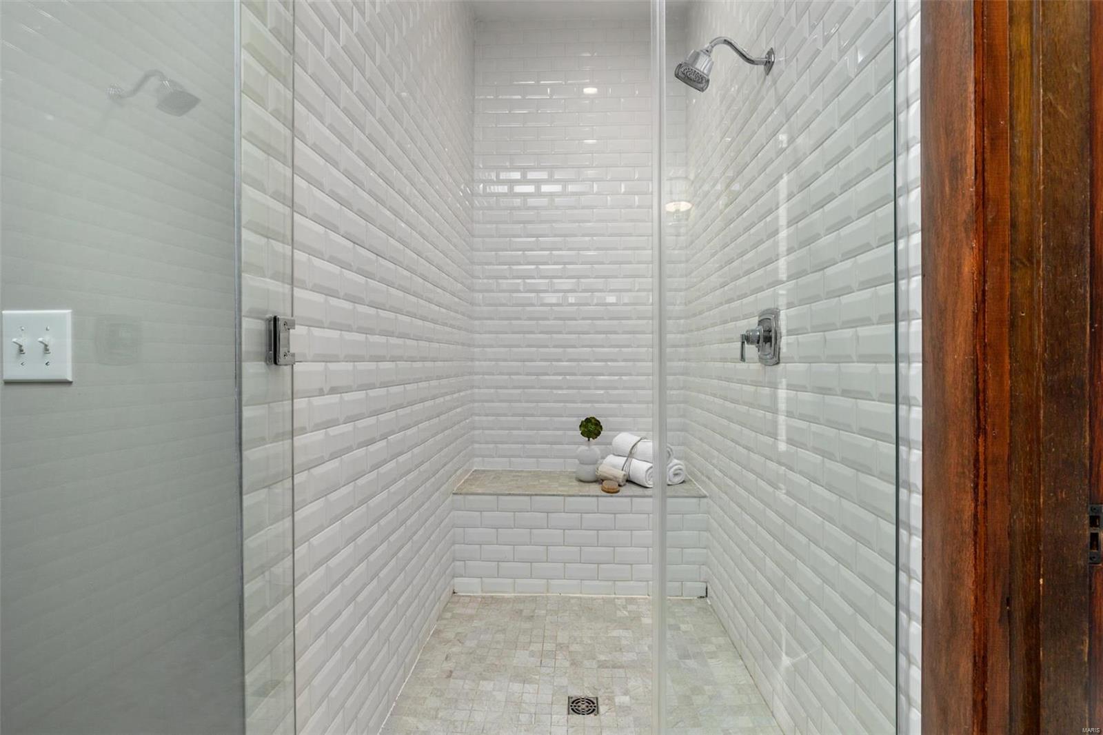 Shaw's Flora Boulevard Sub - Residential