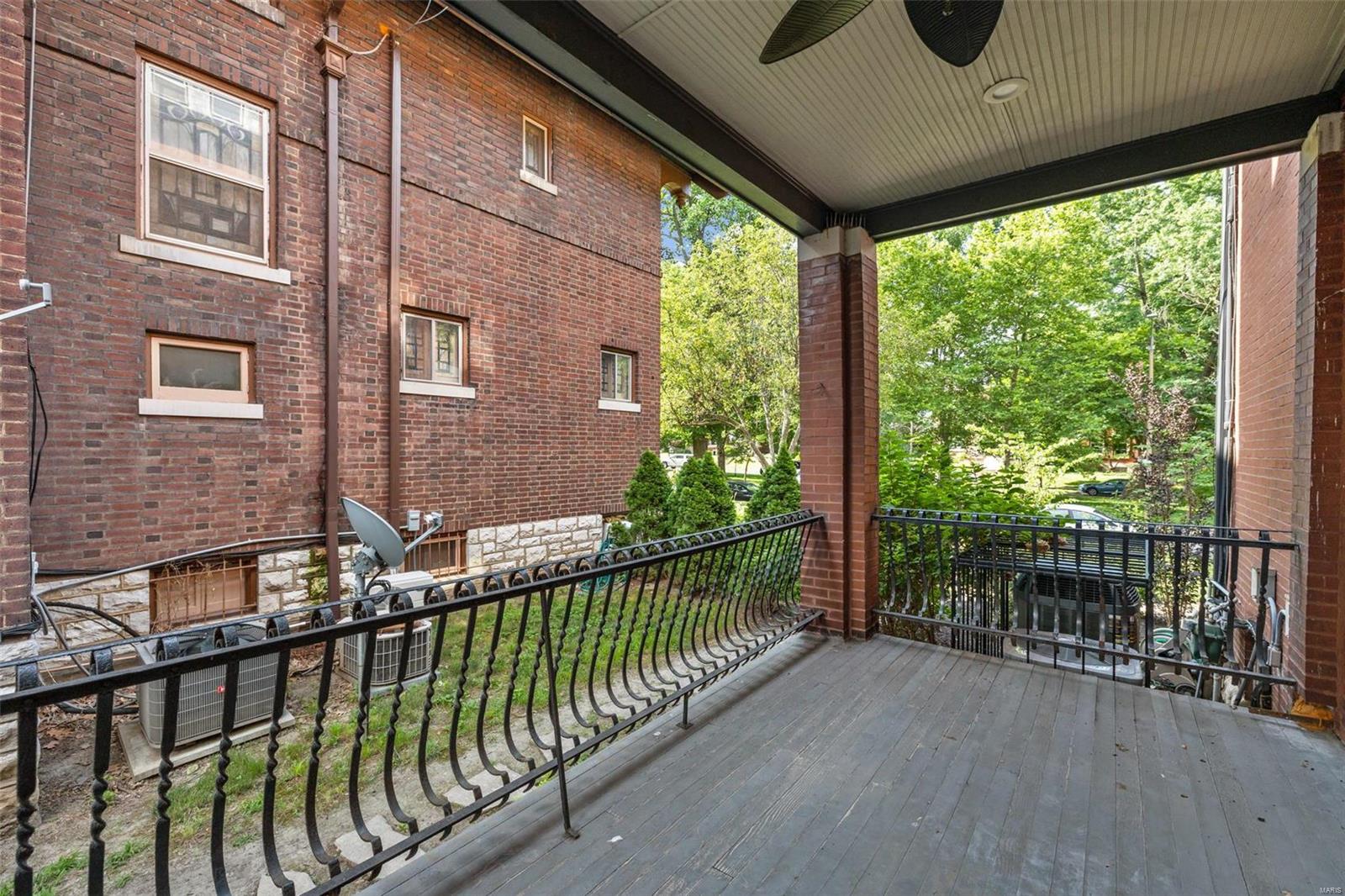 Shaw's Flora Boulevard Sub - Residential