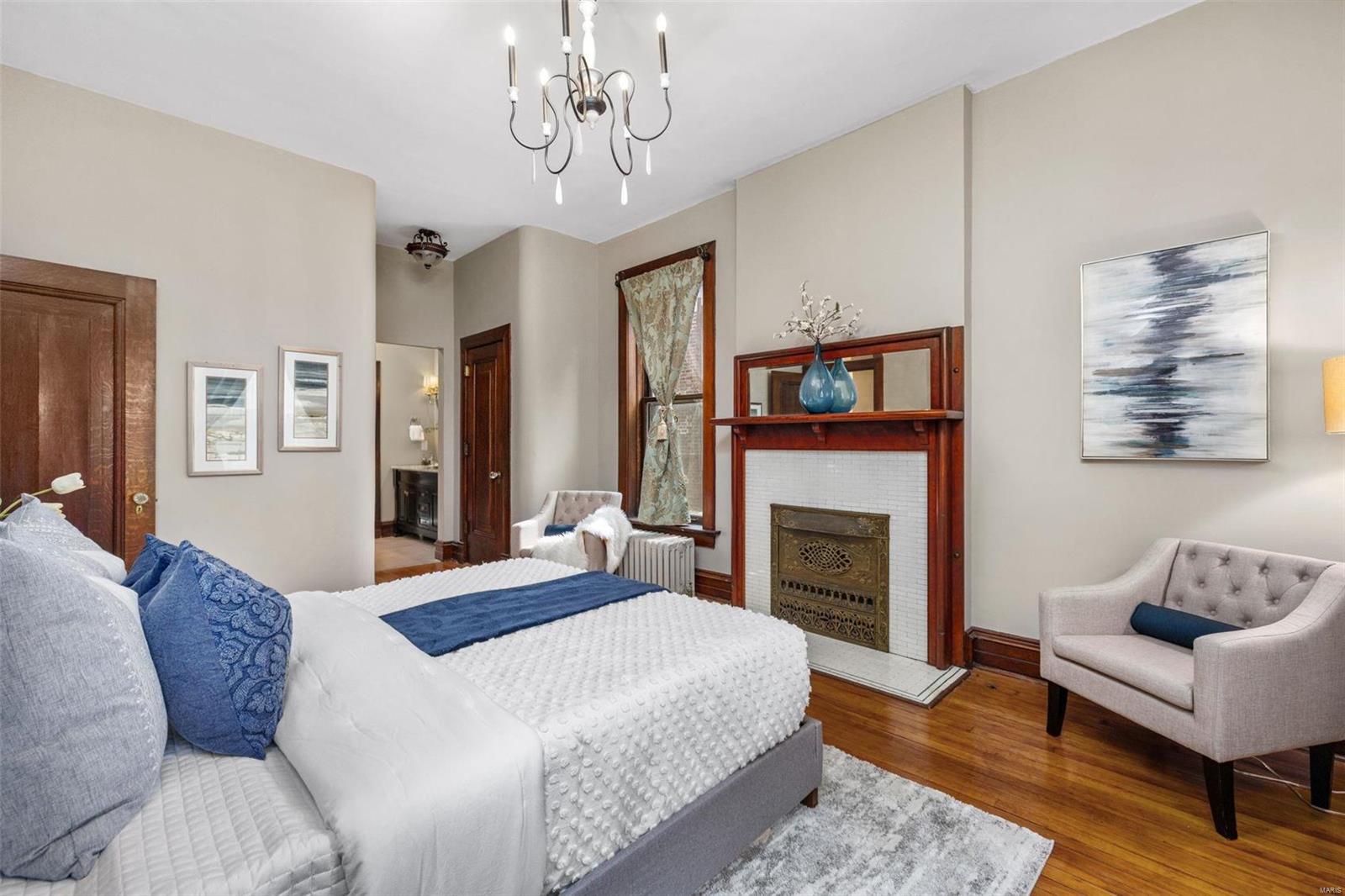 Shaw's Flora Boulevard Sub - Residential