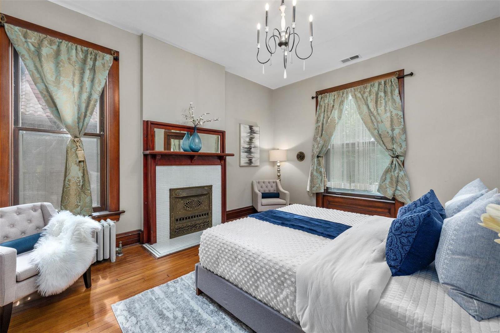 Shaw's Flora Boulevard Sub - Residential