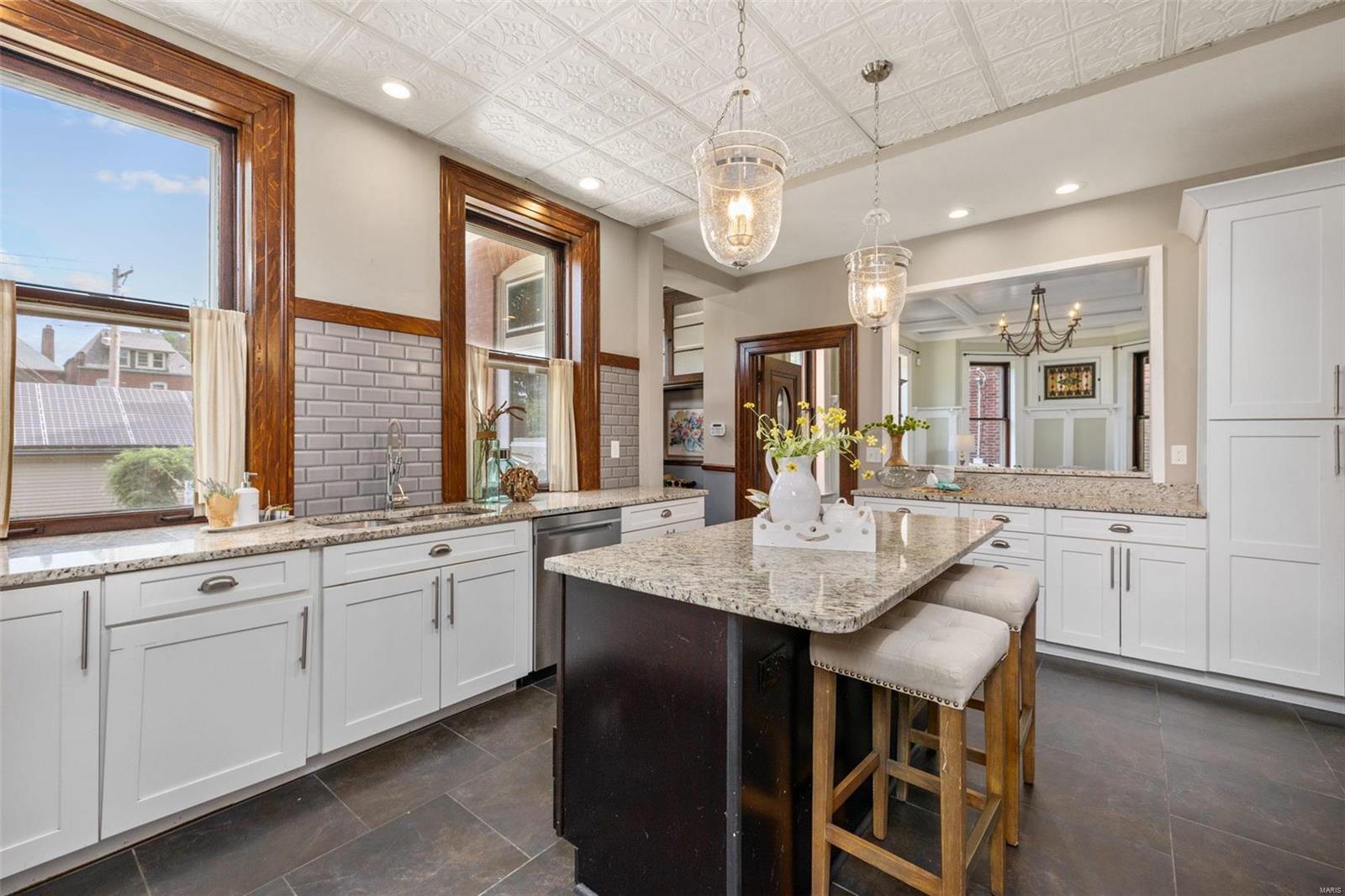 Shaw's Flora Boulevard Sub - Residential