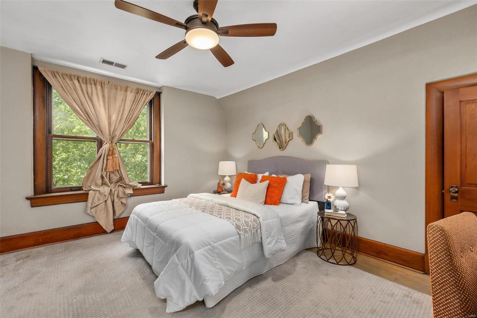 Shaw's Flora Boulevard Sub - Residential