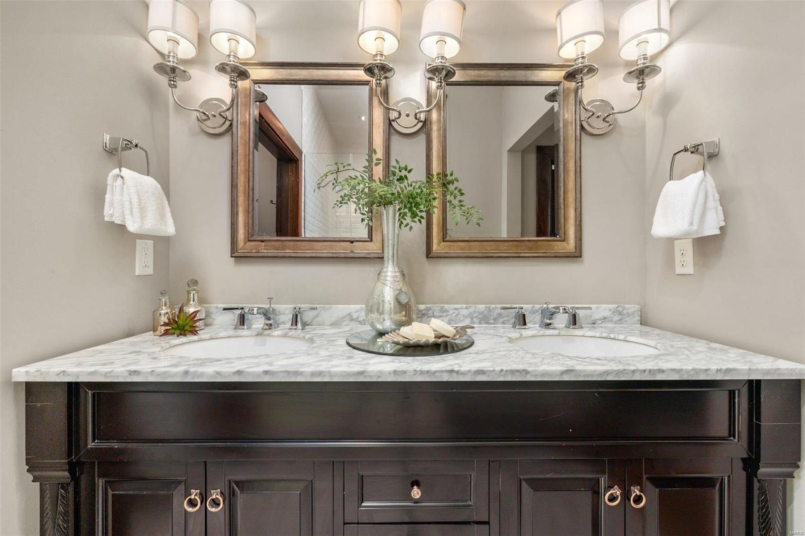 Shaw's Flora Boulevard Sub - Residential