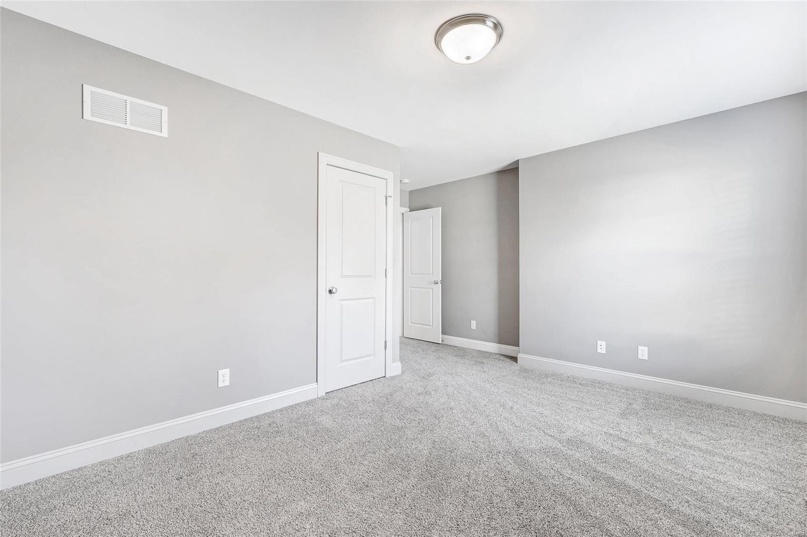 791 North Ballas Road Lt Split - Residential