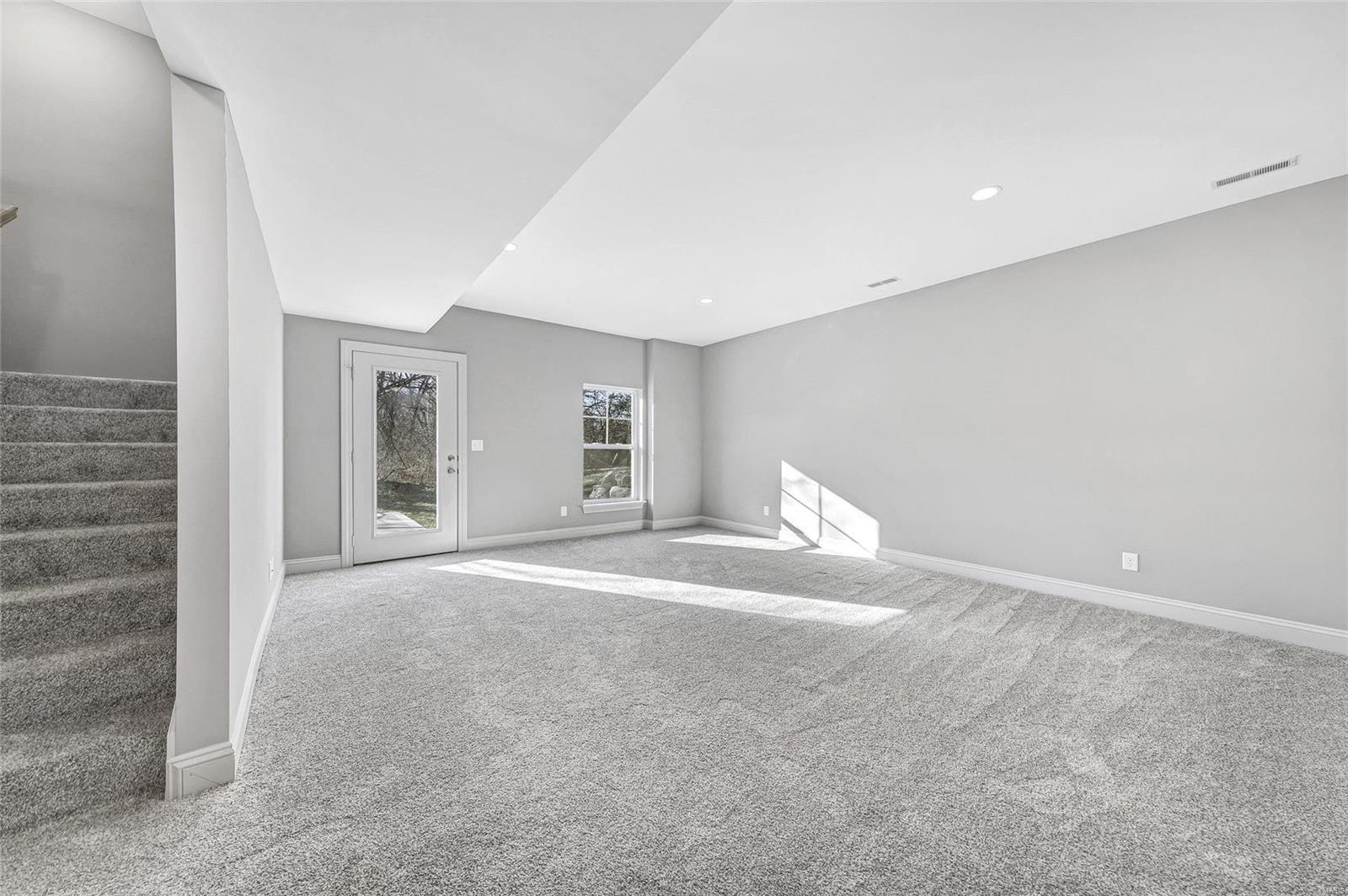 791 North Ballas Road Lt Split - Residential