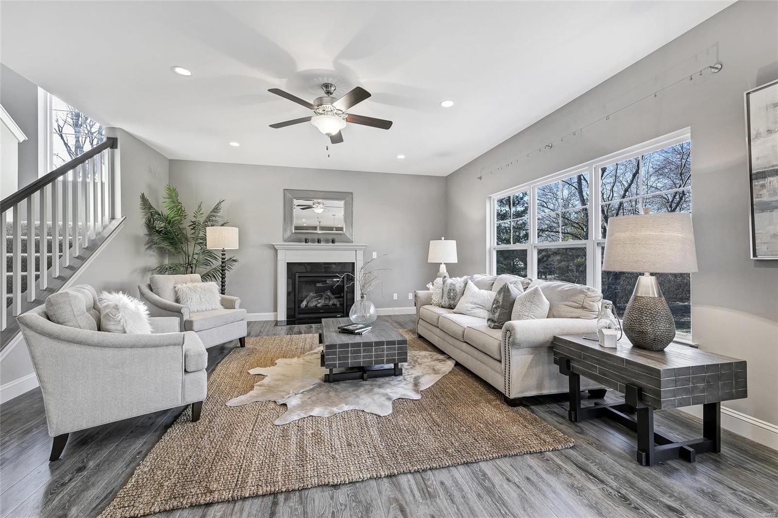 791 North Ballas Road Lt Split - Residential