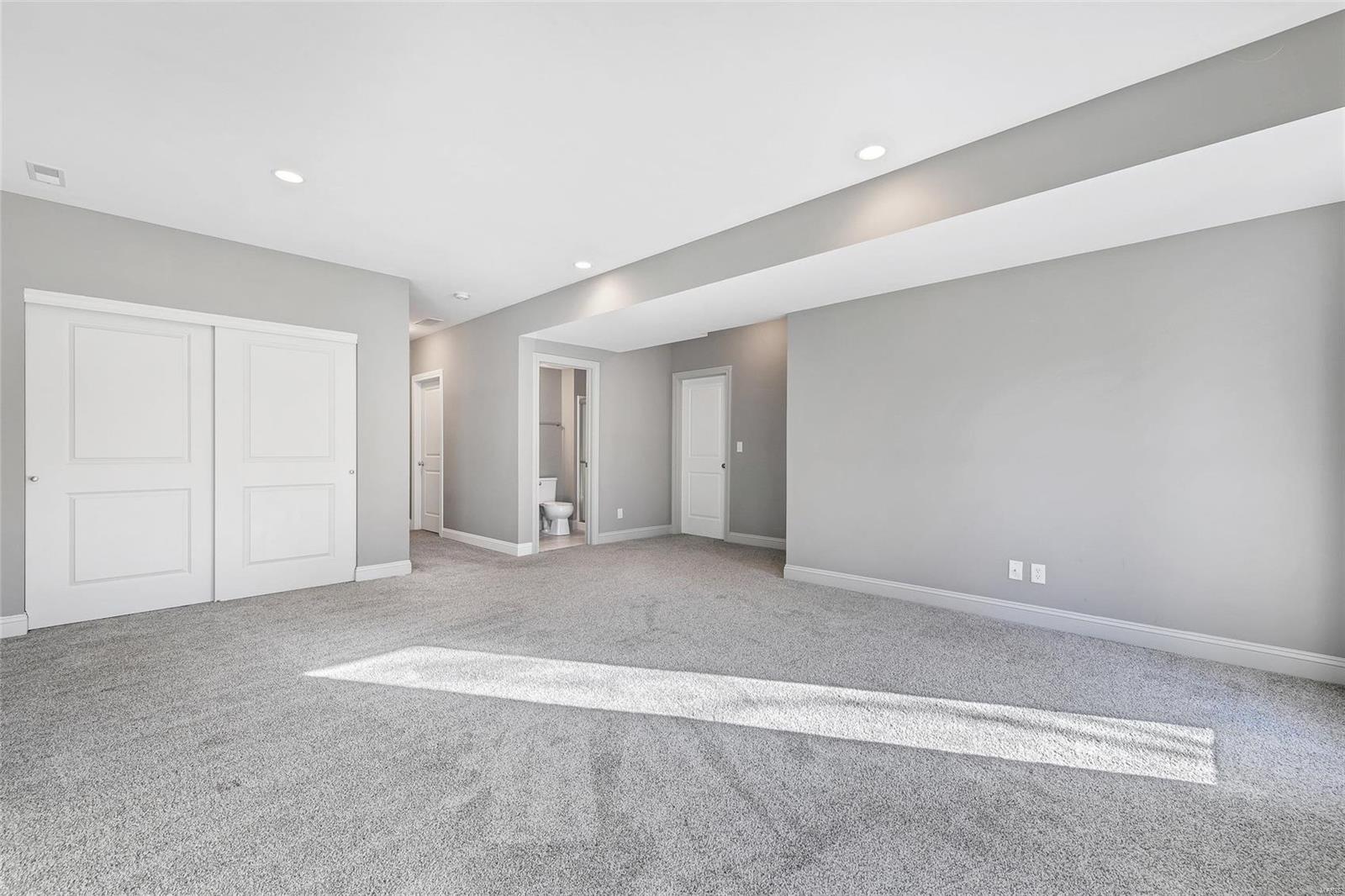 791 North Ballas Road Lt Split - Residential