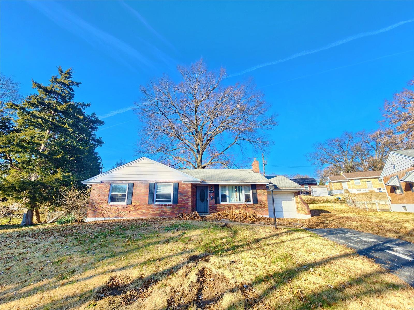 9279 Dell Court