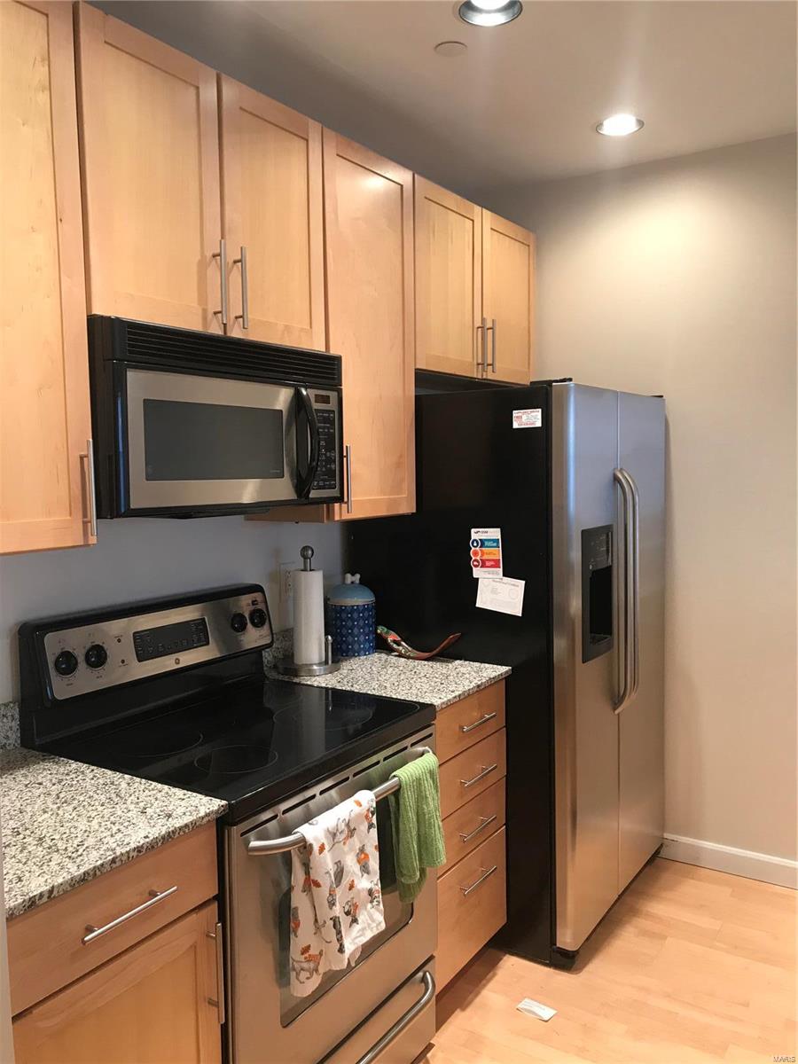 Summit Lofts A Condo Amd - Residential Lease