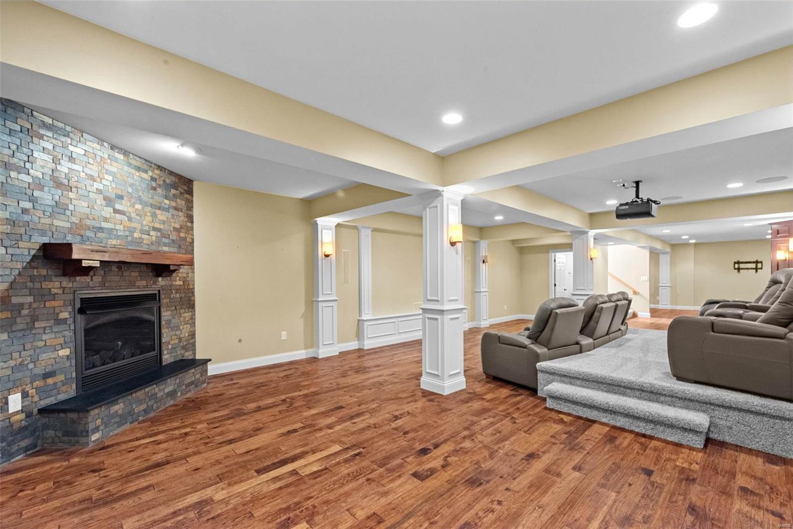 Ridgecreek Estate - Residential