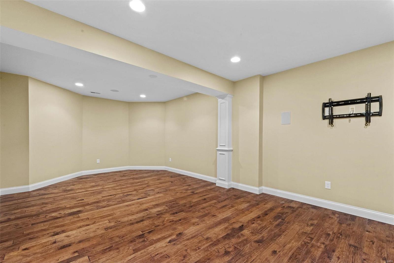 Ridgecreek Estate - Residential