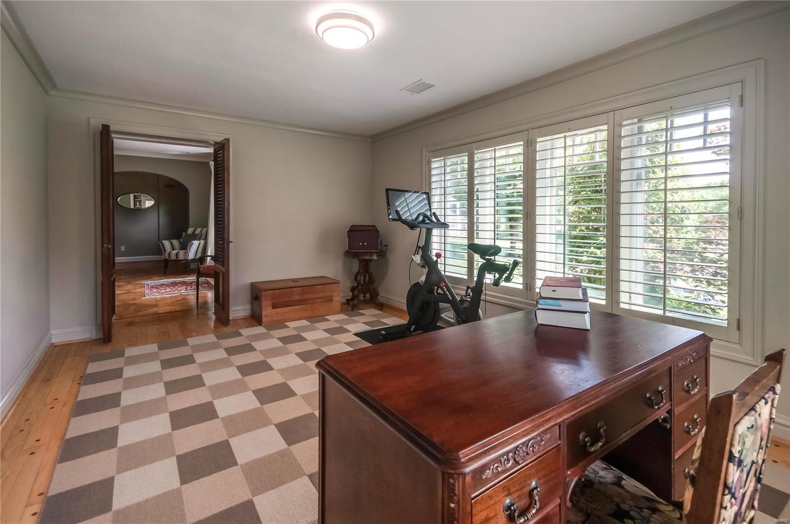 LA Hacienda - Residential