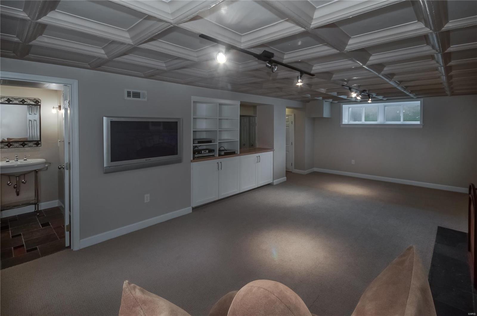 LA Hacienda - Residential