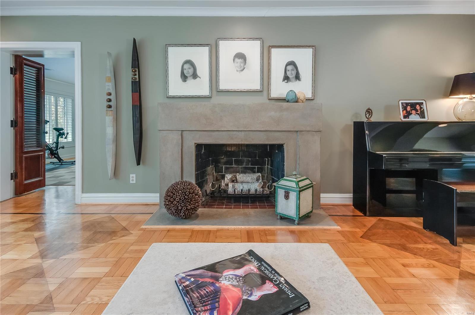 LA Hacienda - Residential