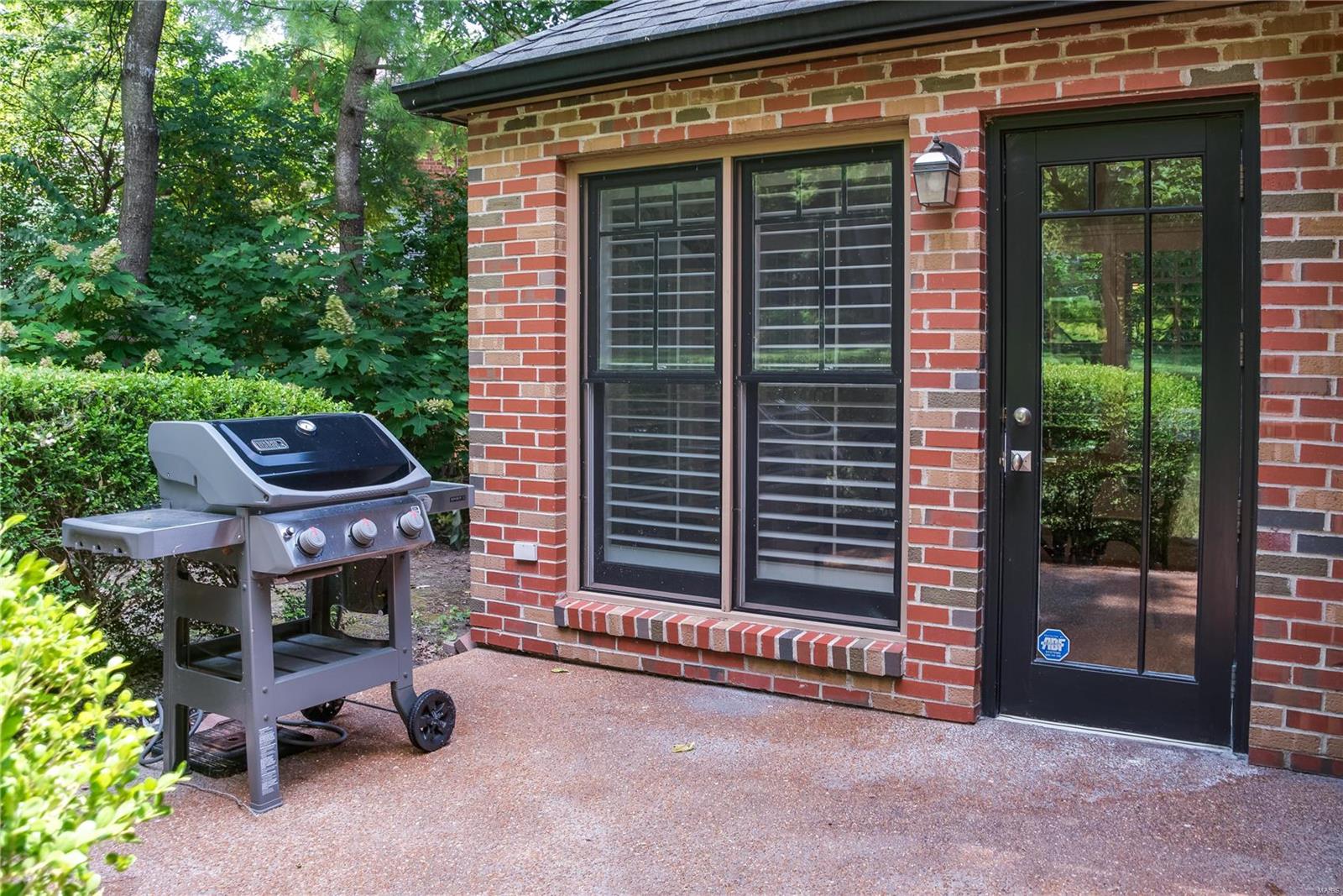 LA Hacienda - Residential