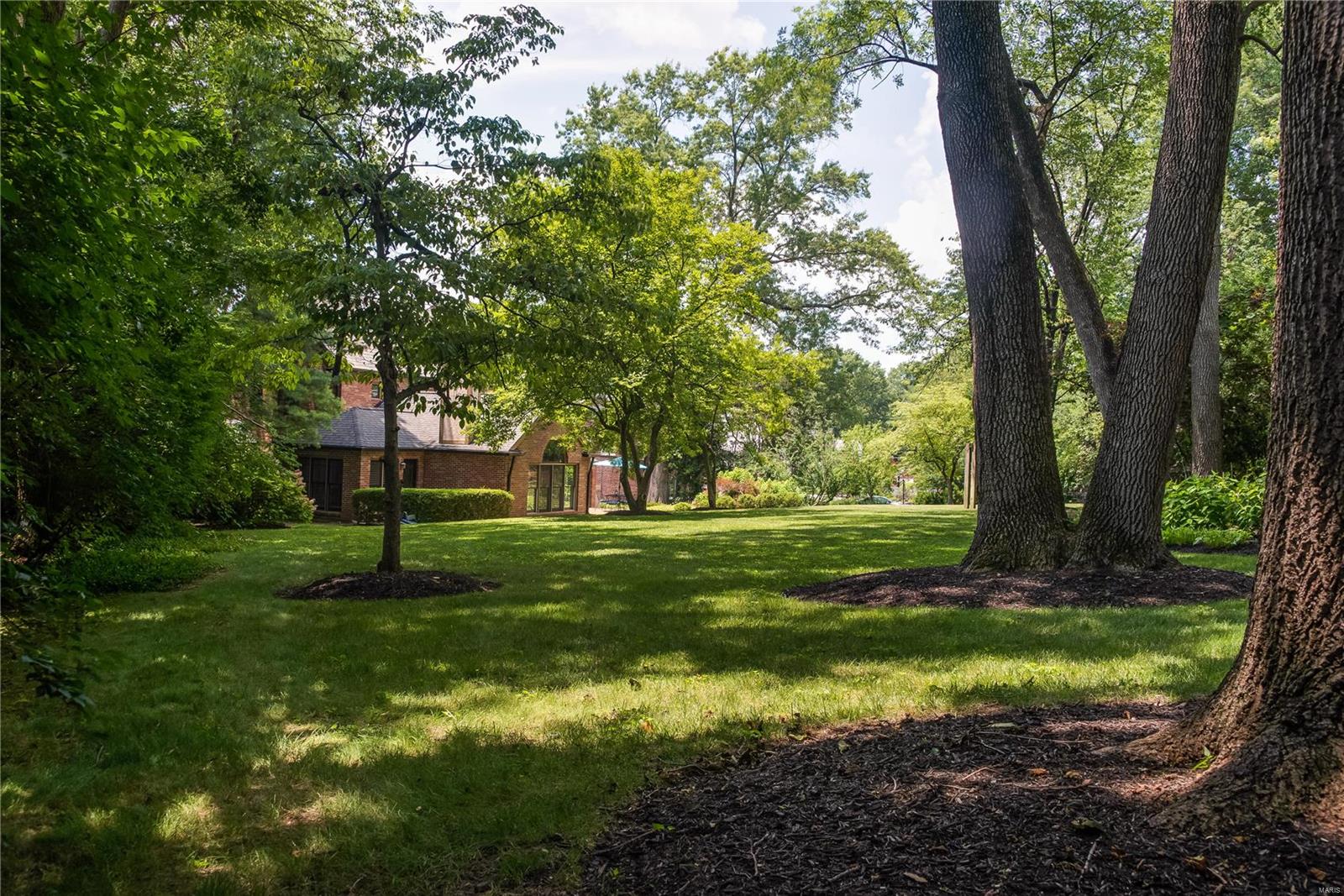 LA Hacienda - Residential