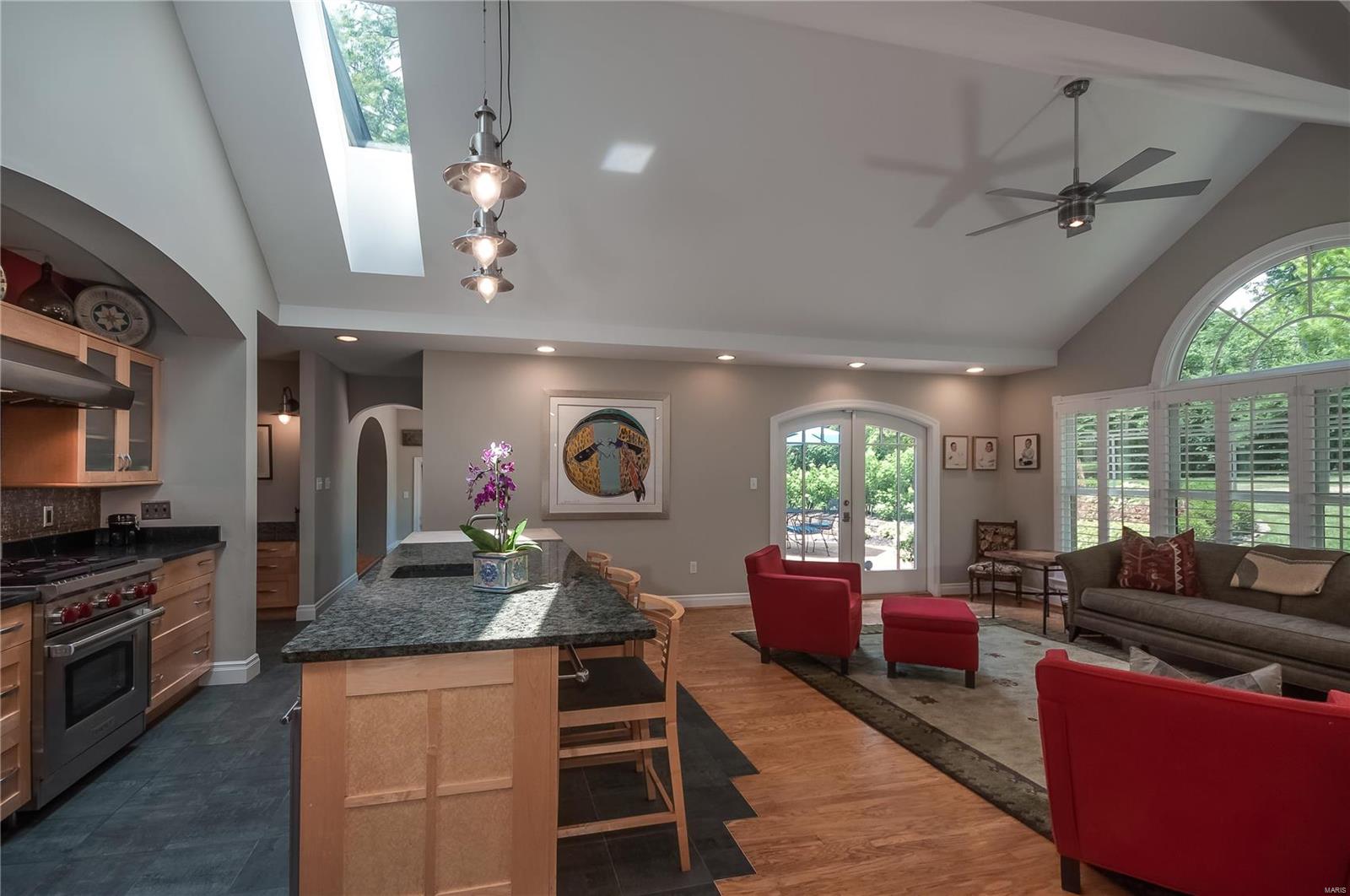 LA Hacienda - Residential