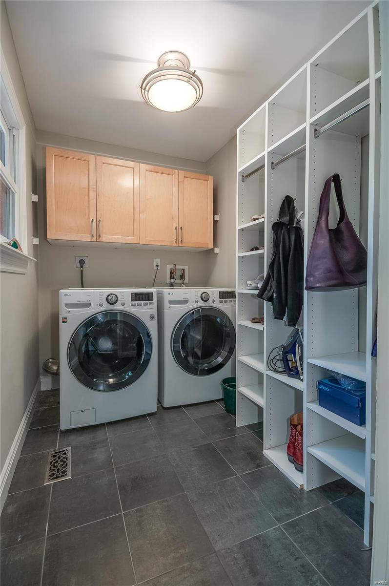 LA Hacienda - Residential