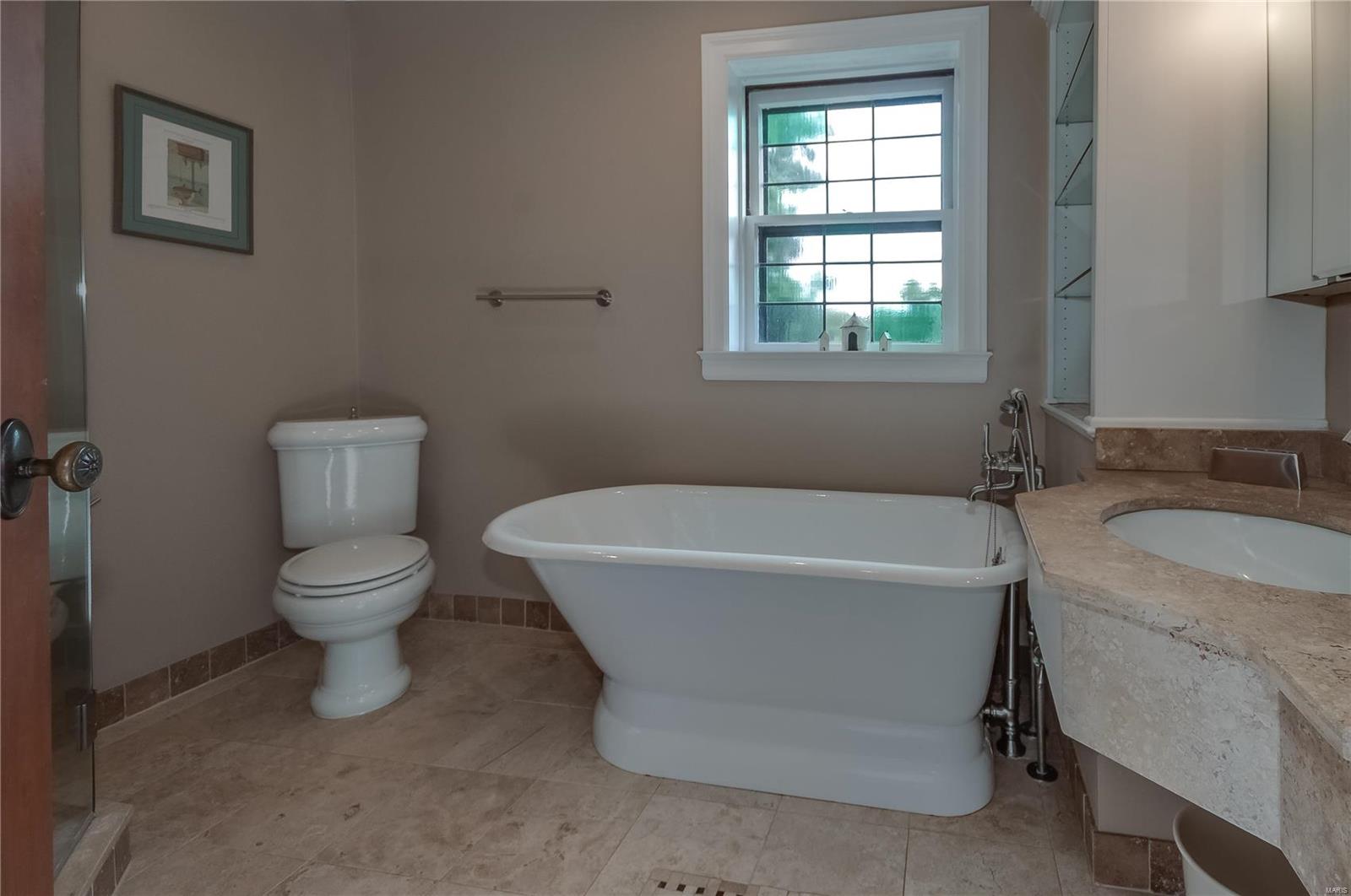 LA Hacienda - Residential