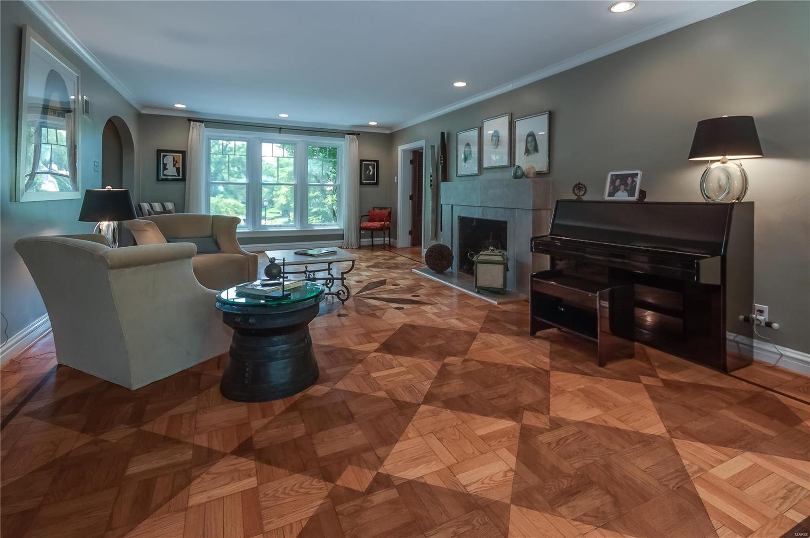 LA Hacienda - Residential