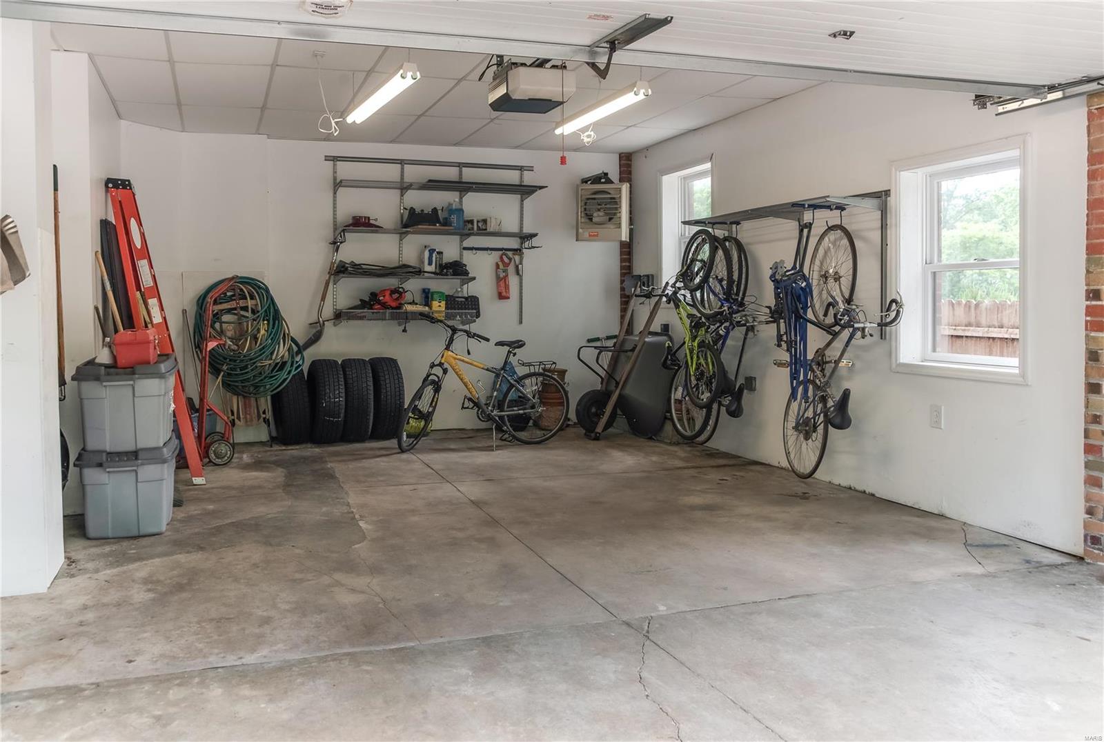 LA Hacienda - Residential