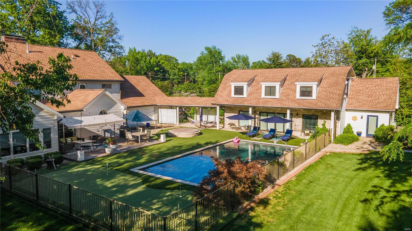 Mason Manor - Residential