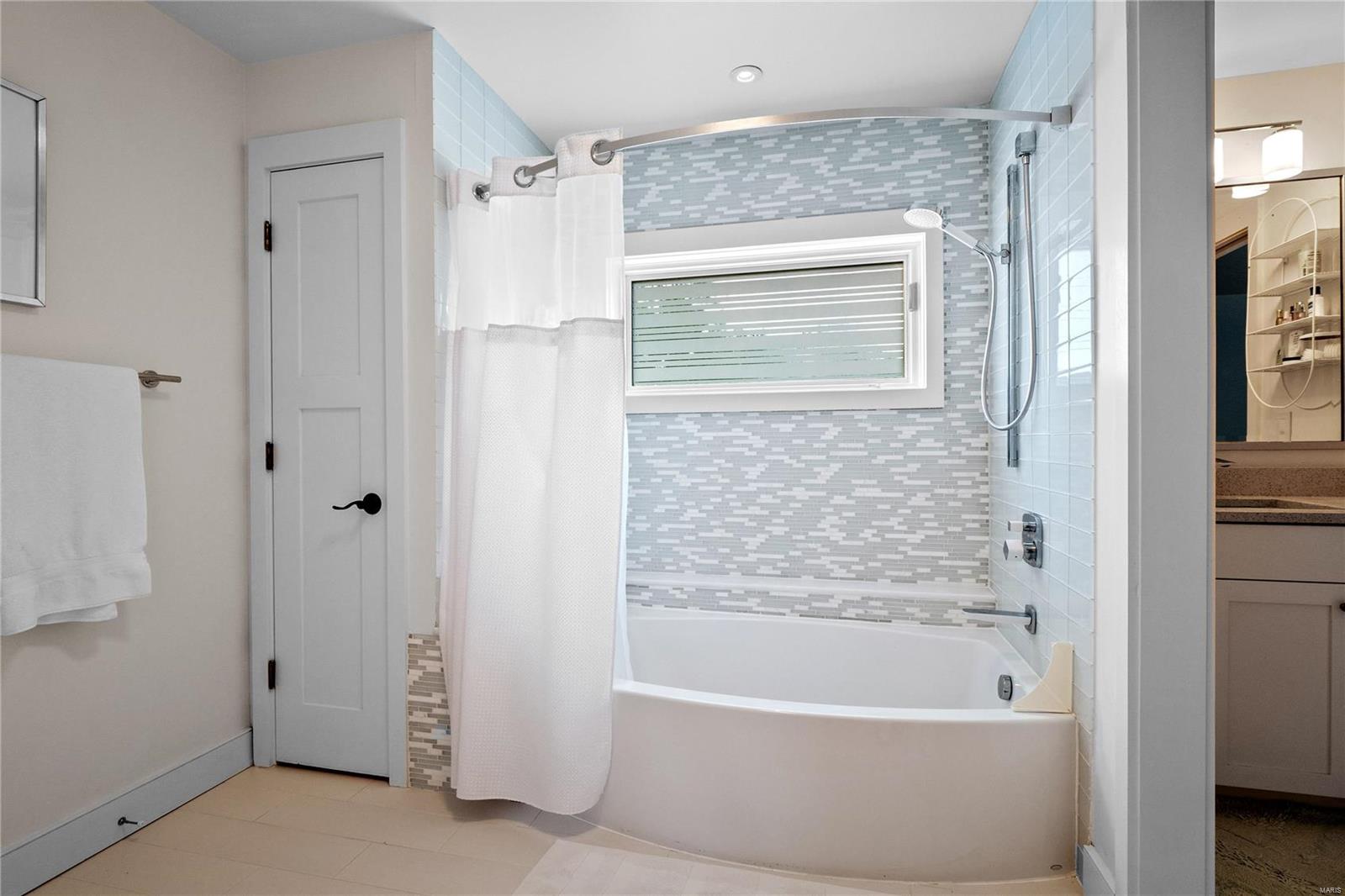 Mason Manor - Residential