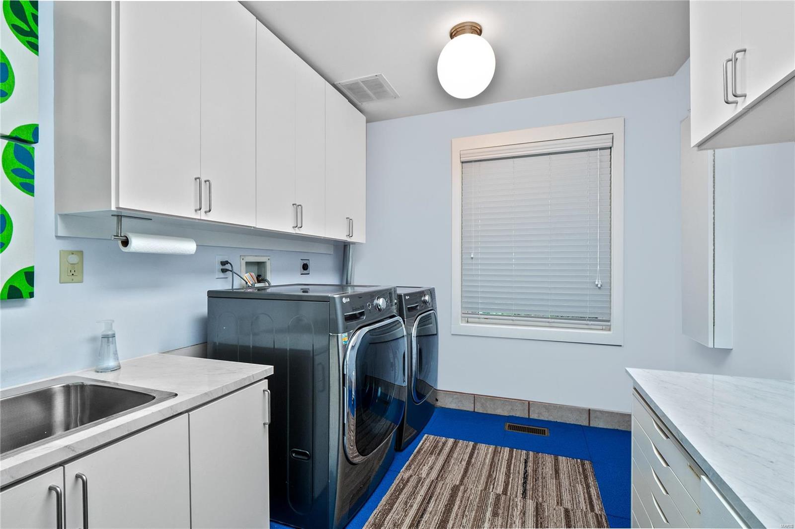 Mason Manor - Residential