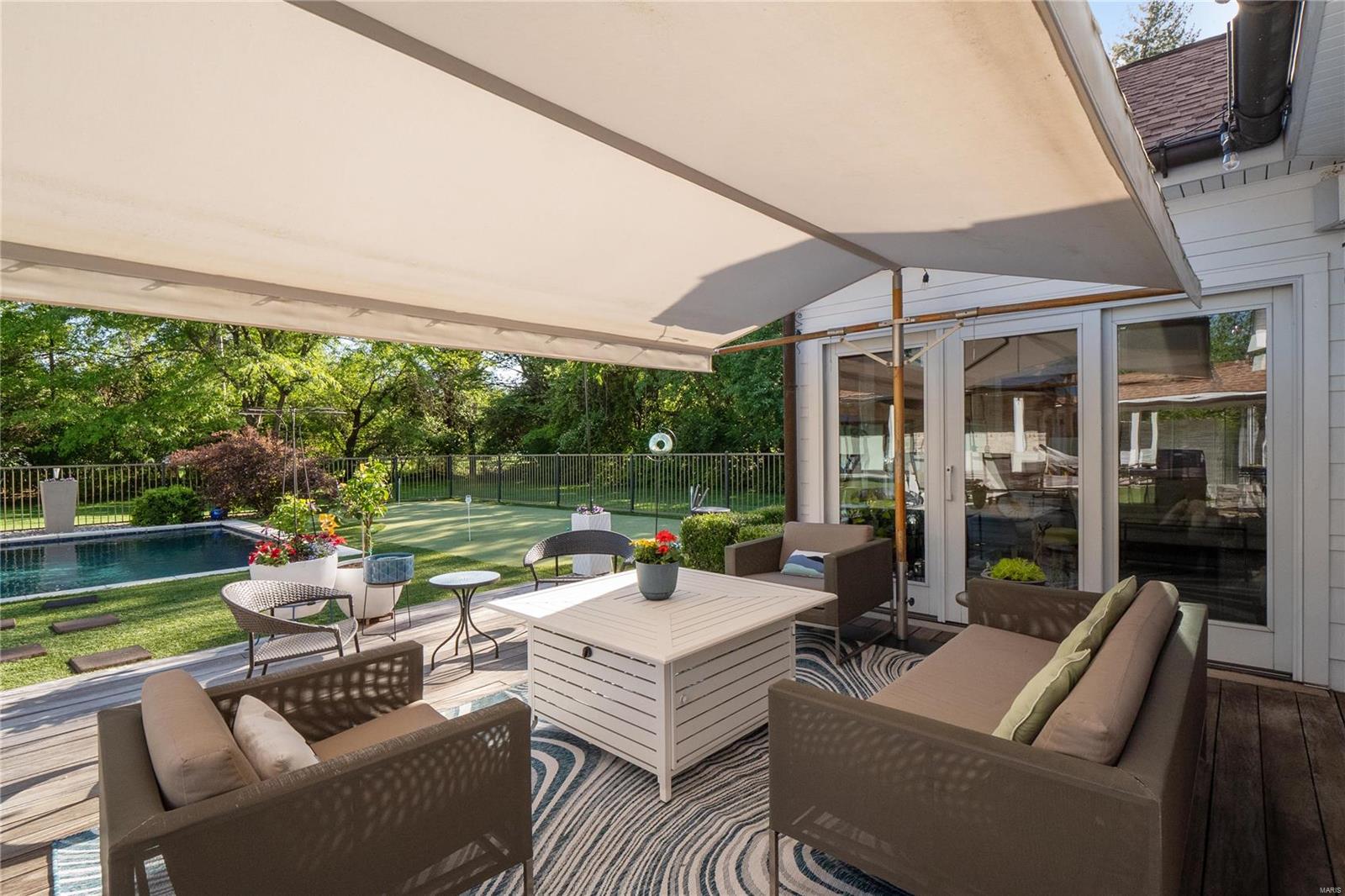 Mason Manor - Residential