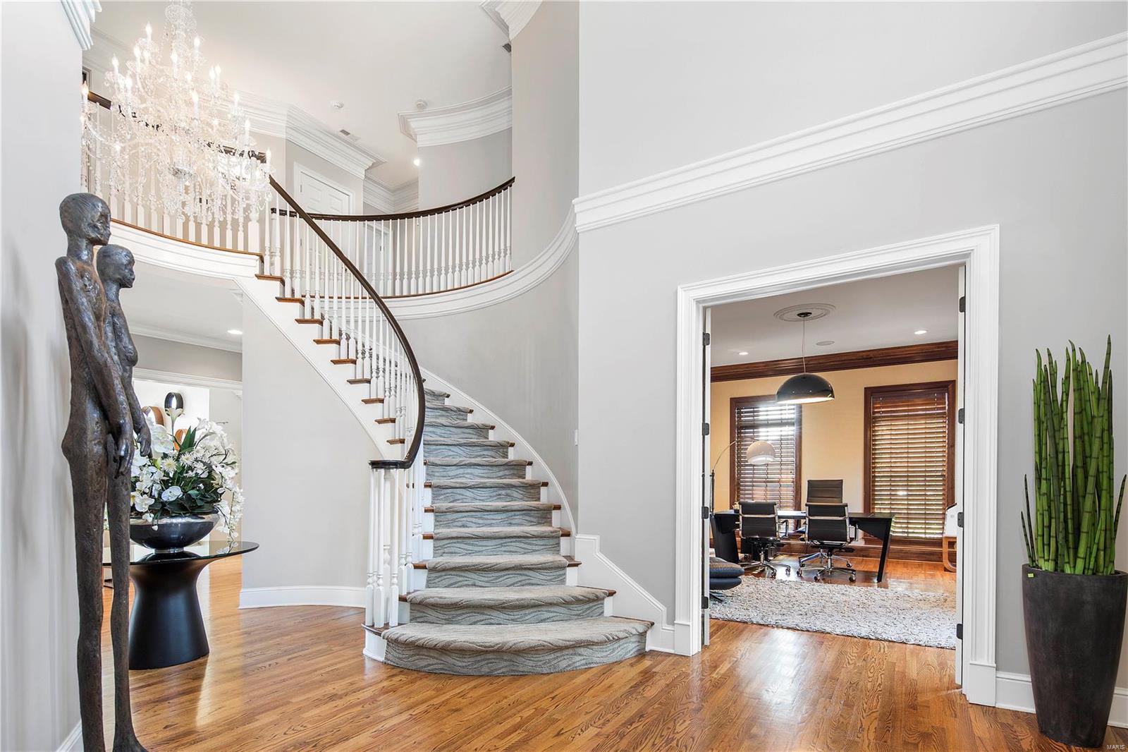 Huntleigh Manor - Residential