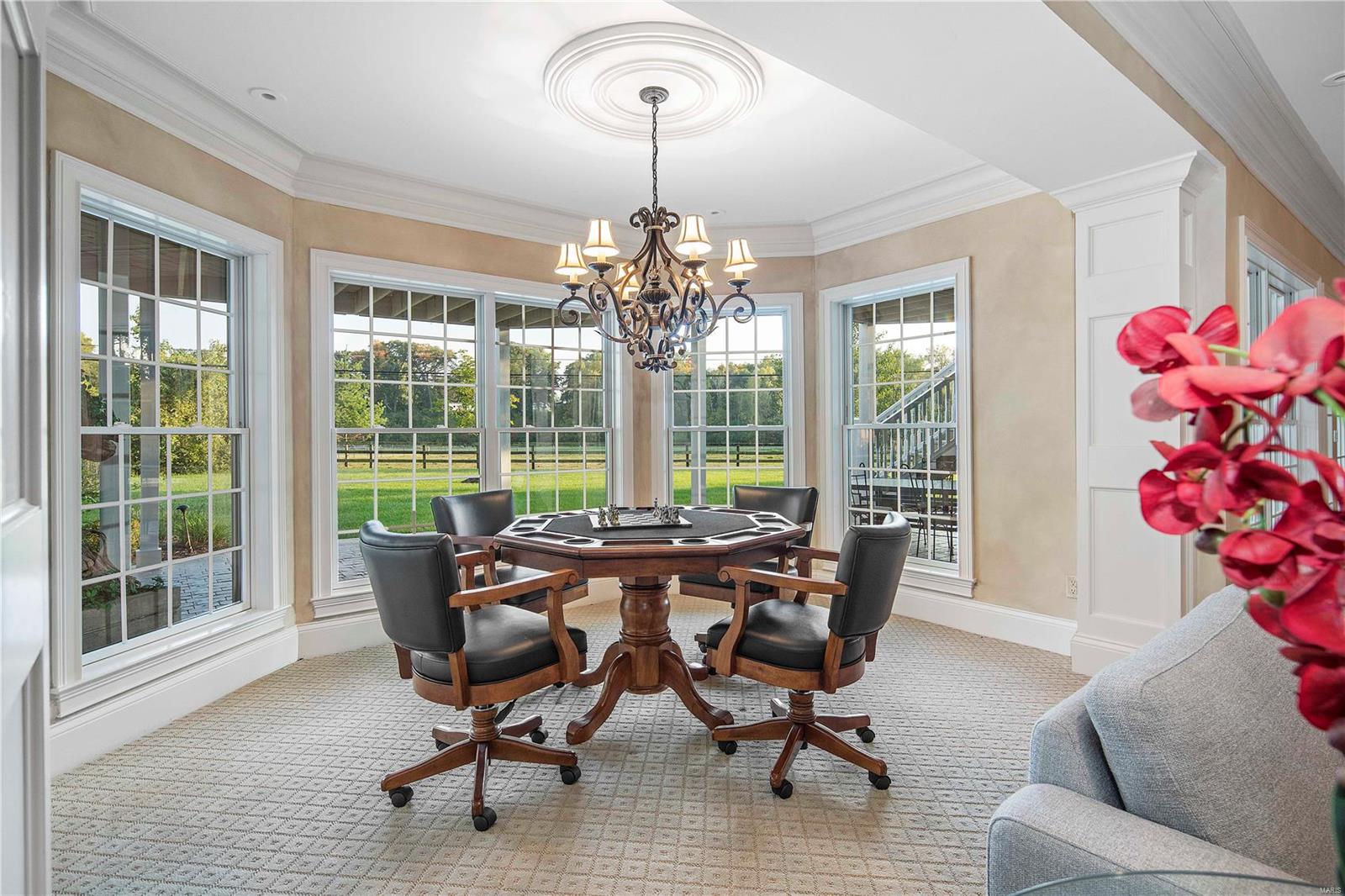 Huntleigh Manor - Residential