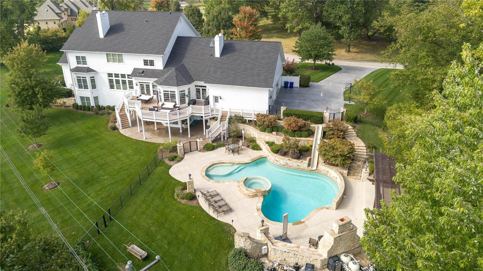 Huntleigh Manor - Residential