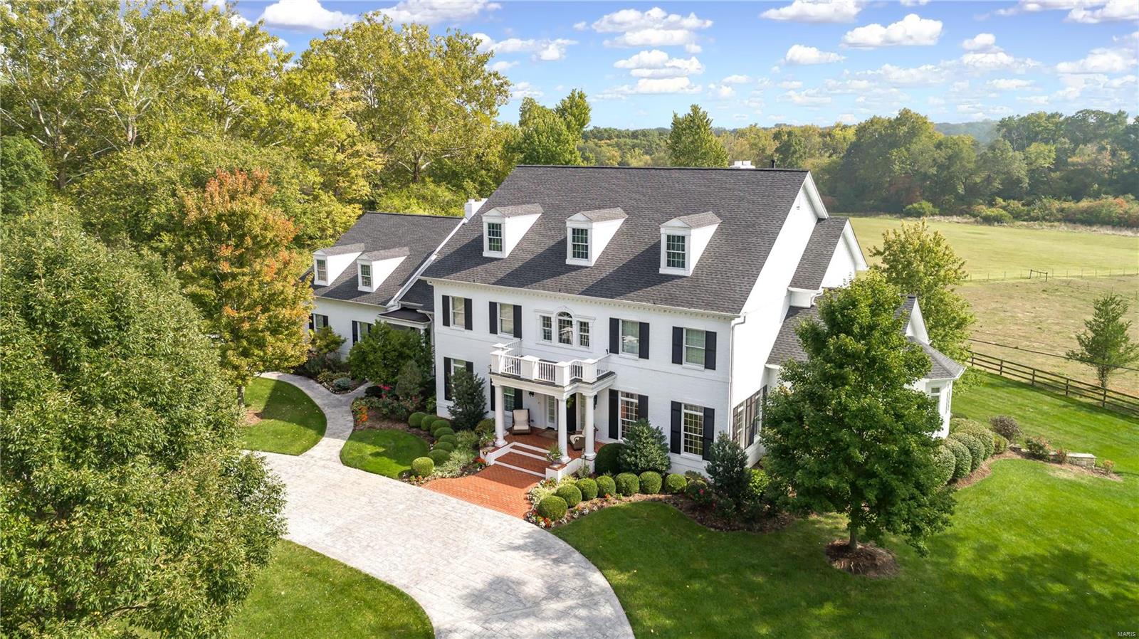 Huntleigh Manor - Residential