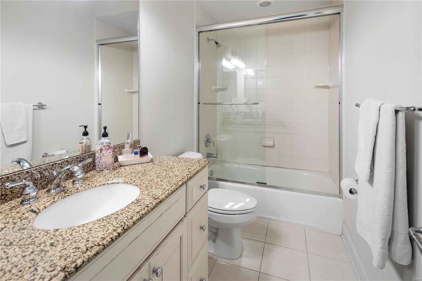 Huntleigh Manor - Residential