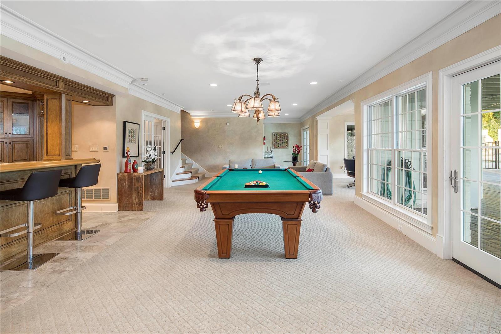 Huntleigh Manor - Residential