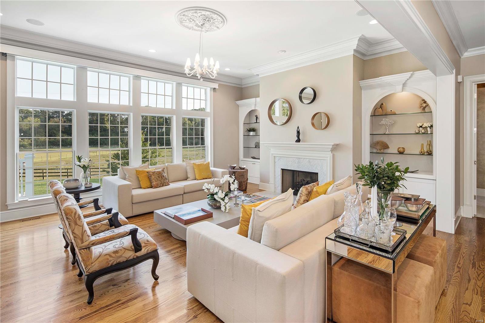 Huntleigh Manor - Residential