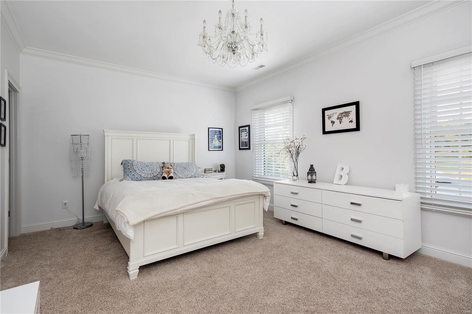 Huntleigh Manor - Residential