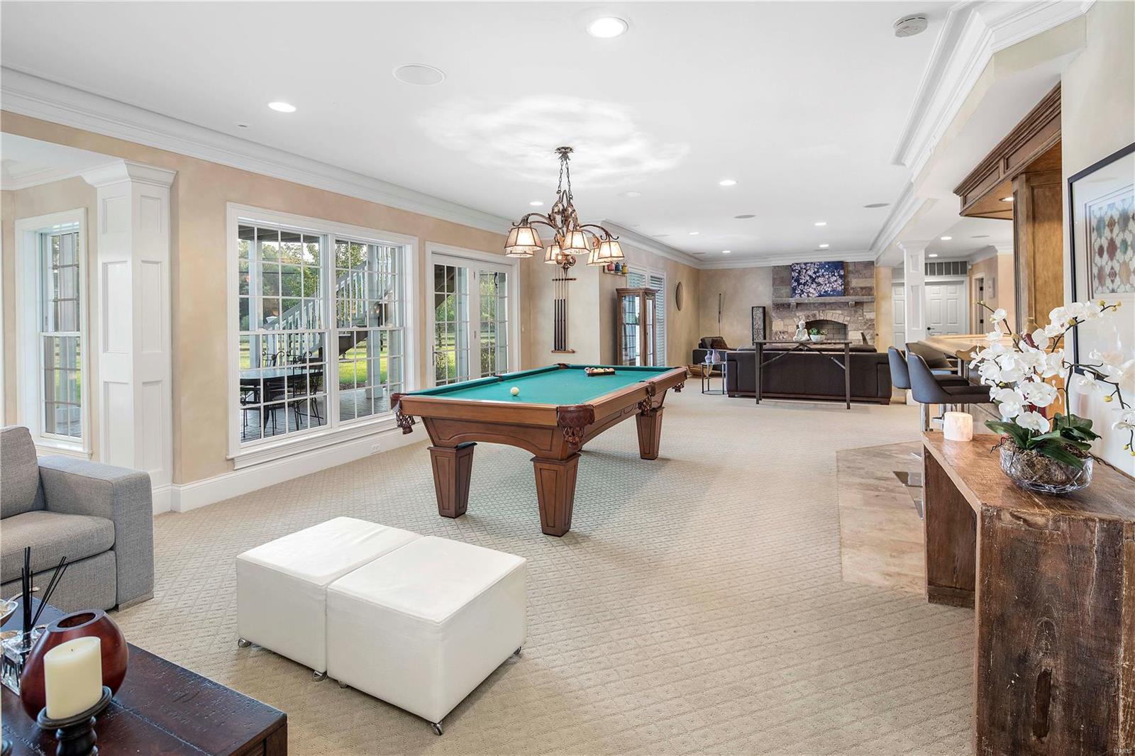 Huntleigh Manor - Residential