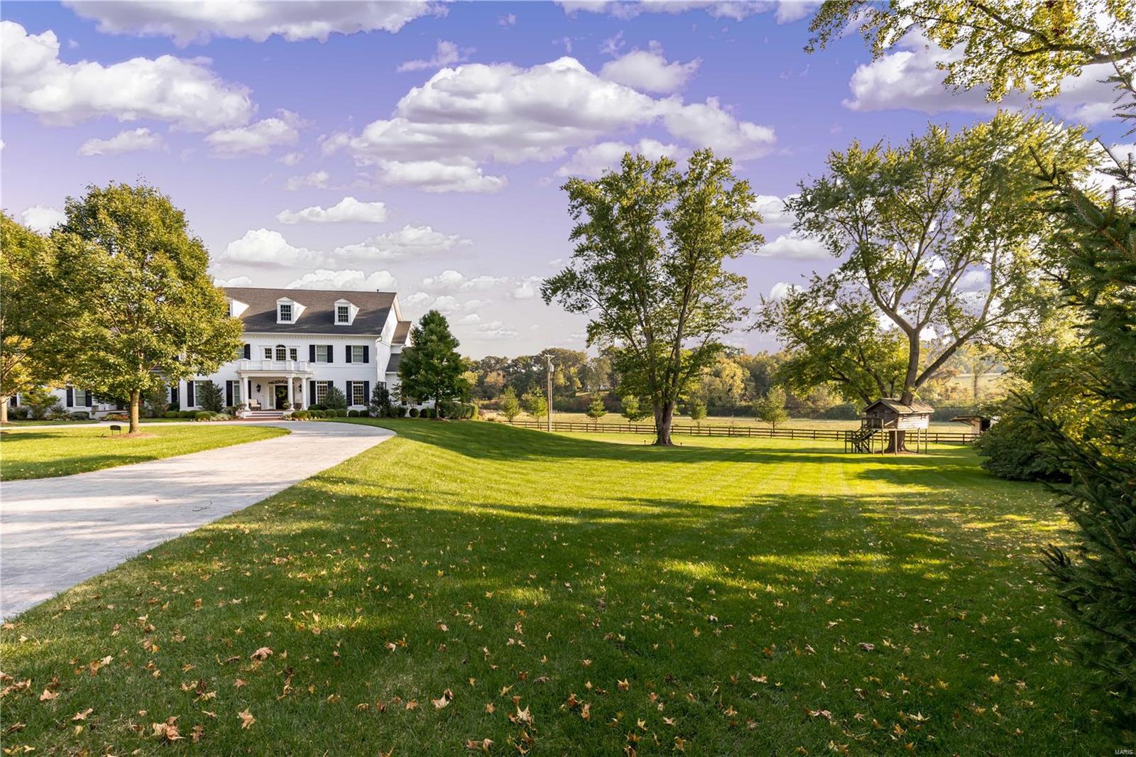 Huntleigh Manor - Residential