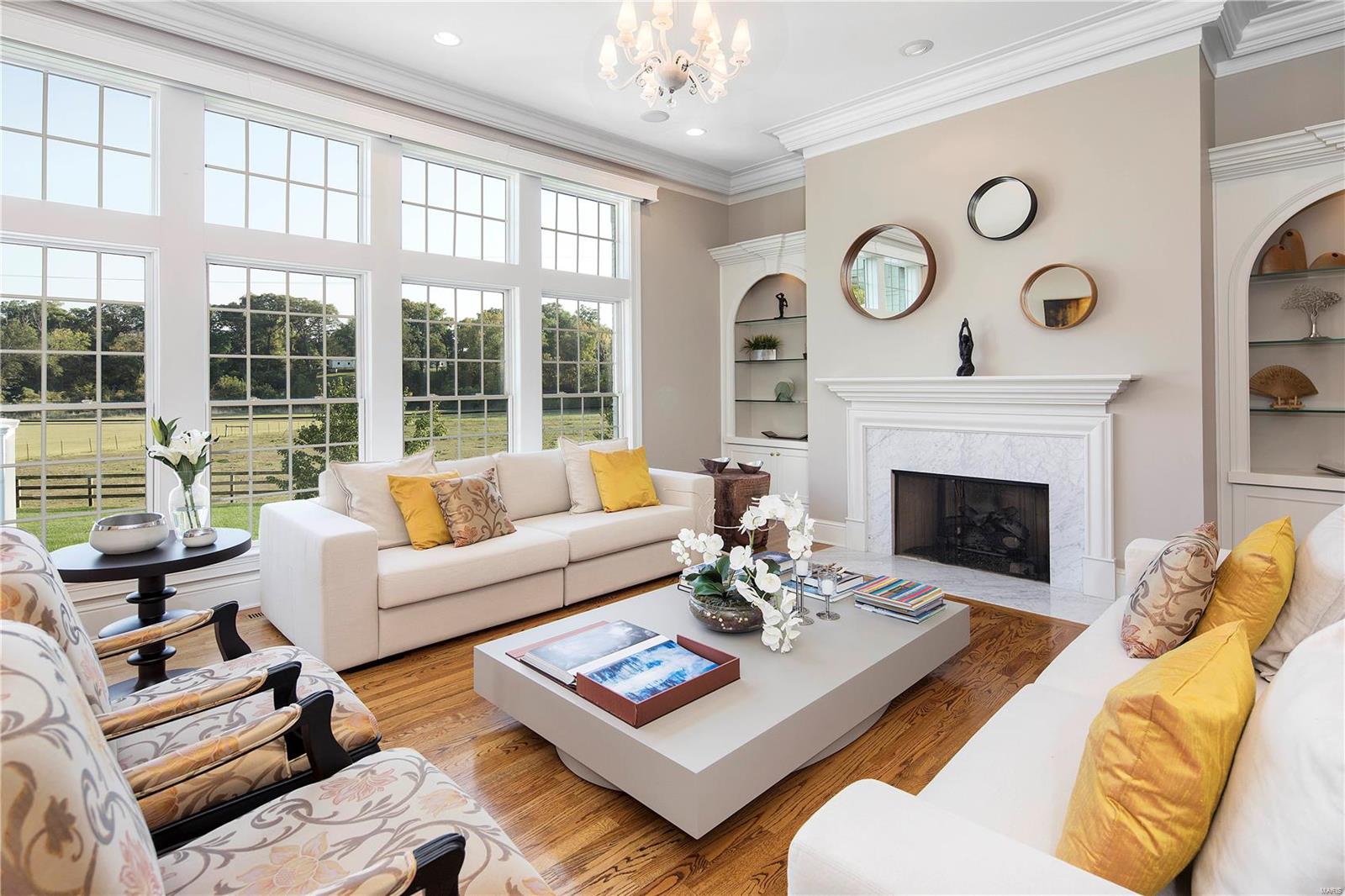 Huntleigh Manor - Residential