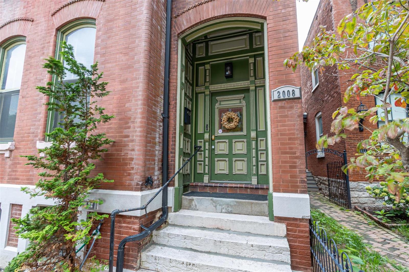 Lafayette Square - Residential