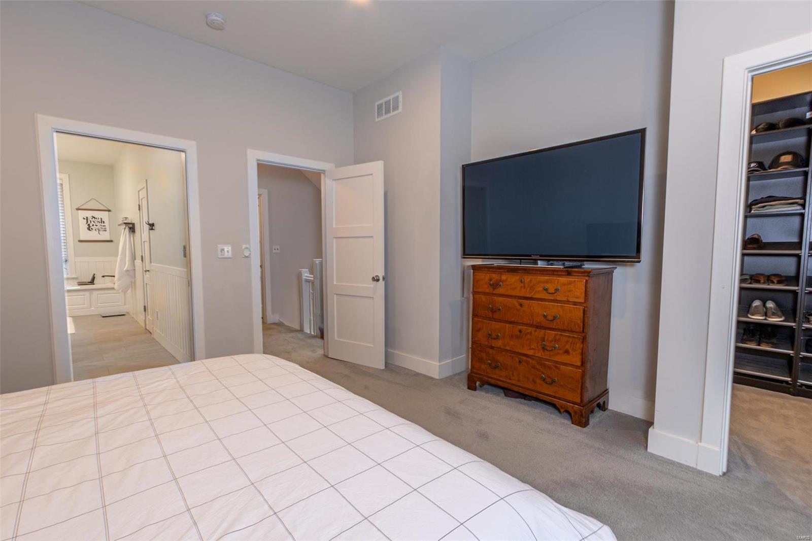 Lafayette Square - Residential