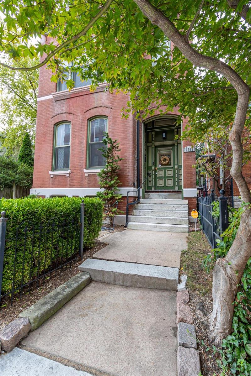 Lafayette Square - Residential