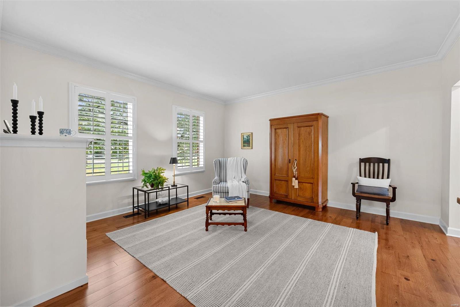 Chesterfield, Missouri 63005, United States, 4 Bedrooms Bedrooms, ,3 BathroomsBathrooms,Residential,Pending,34566