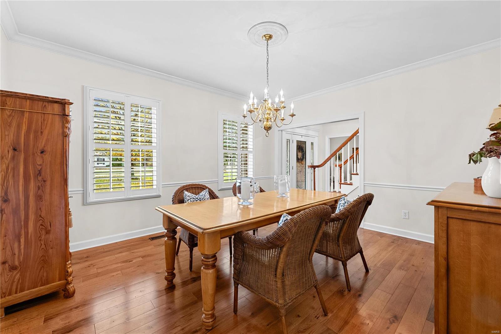 Chesterfield, Missouri 63005, United States, 4 Bedrooms Bedrooms, ,3 BathroomsBathrooms,Residential,Pending,34566