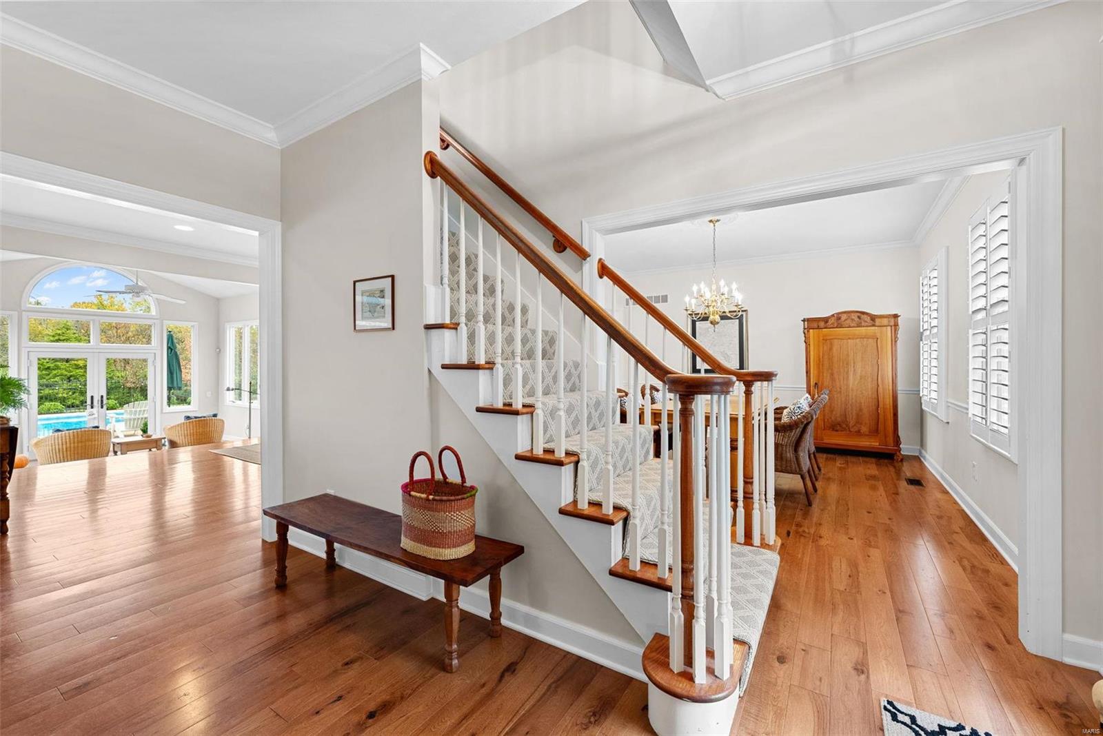 Chesterfield, Missouri 63005, United States, 4 Bedrooms Bedrooms, ,3 BathroomsBathrooms,Residential,Pending,34566