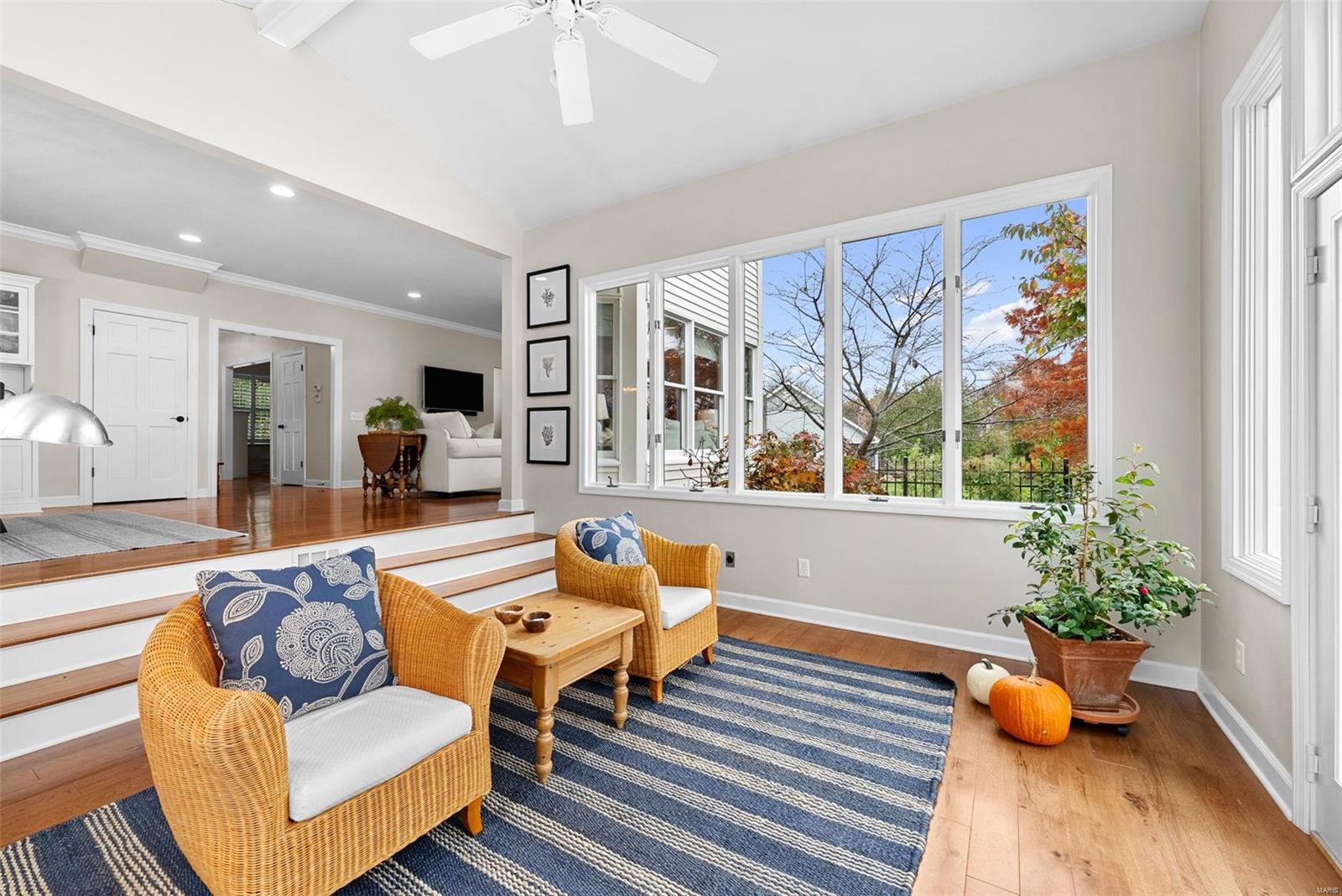 Chesterfield, Missouri 63005, United States, 4 Bedrooms Bedrooms, ,3 BathroomsBathrooms,Residential,Pending,34566