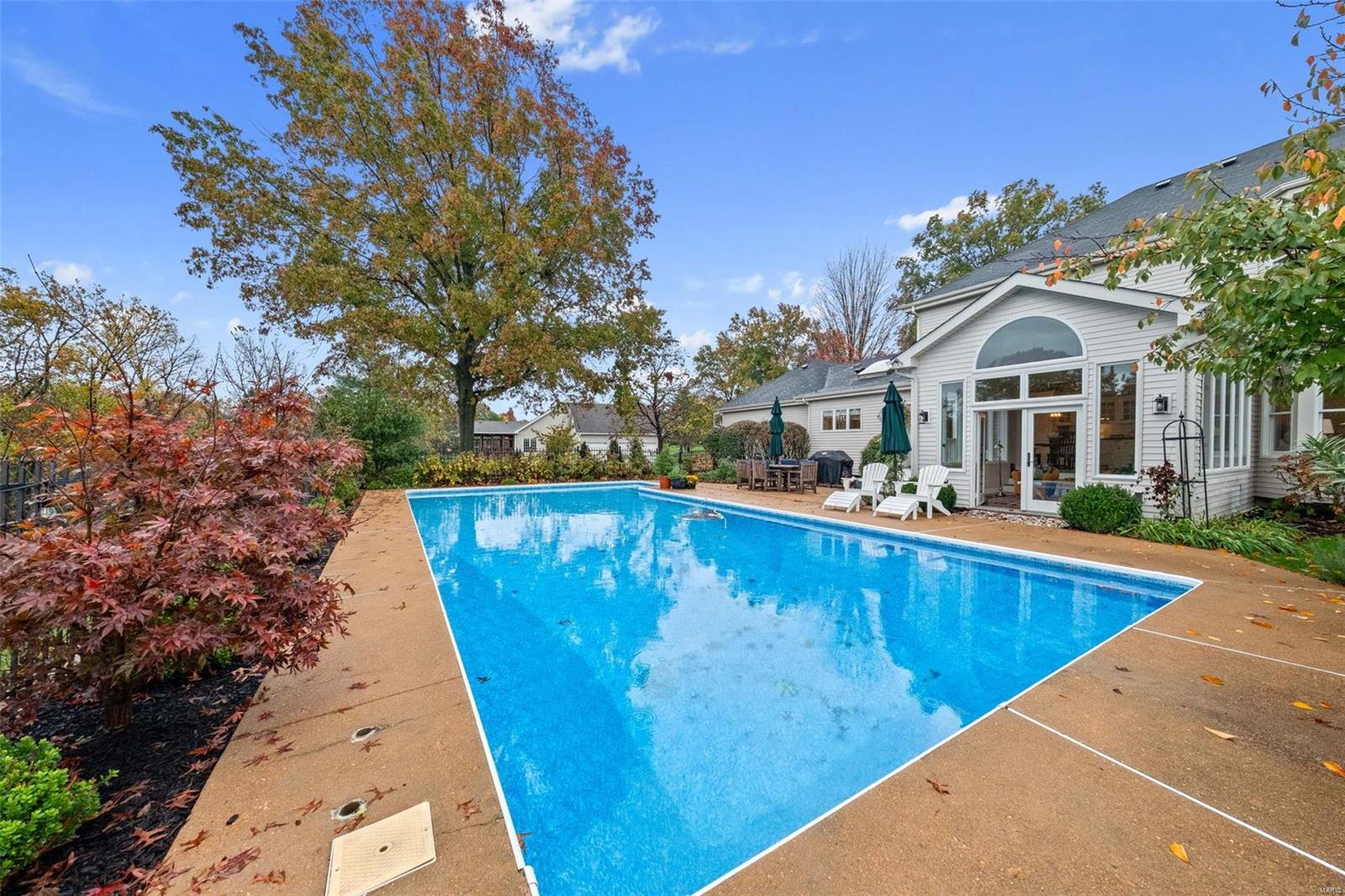 Chesterfield, Missouri 63005, United States, 4 Bedrooms Bedrooms, ,3 BathroomsBathrooms,Residential,Pending,34566